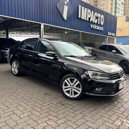 VOLKSWAGEN JETTA 2.0 TSI HIGHLINE 211CV GASOLINA 4P TIPTRONIC VOLKSWAGEN JETTA 2.0 TSI HIGHLINE 211CV GASOLINA 4P TIPTRONIC